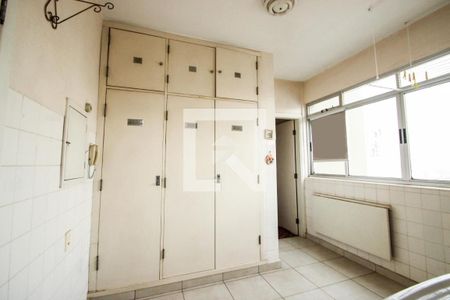 Apartamento à venda com 4 quartos, 177m² em Cambuí, Campinas