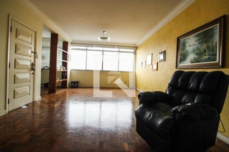 Apartamento à venda com 4 quartos, 177m² em Cambuí, Campinas