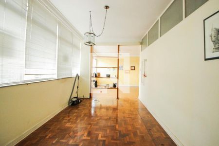 Apartamento à venda com 4 quartos, 177m² em Cambuí, Campinas