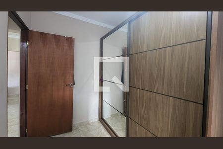 Quarto 2 de casa à venda com 2 quartos, 80m² em Jardim do Lago Ii, Campinas