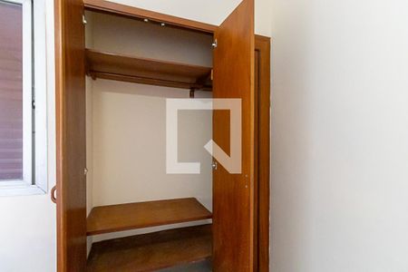 Quarto 1 - Armários de apartamento para alugar com 3 quartos, 87m² em Ponte Preta, Campinas