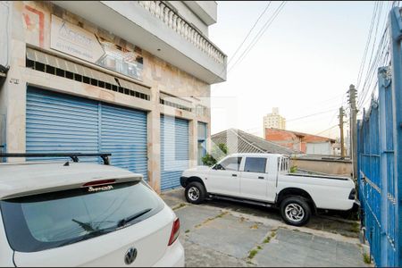 Casa à venda com 360m², 4 quartos e 3 vagas Casa à venda com 360m², 4 quartos e 3 vagasGaragem
