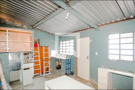 Casa à venda com 360m², 4 quartos e 3 vagas Casa à venda com 360m², 4 quartos e 3 vagasQuarto de Serviço