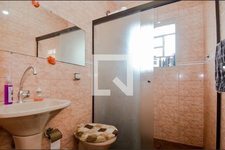 Casa à venda com 360m², 4 quartos e 3 vagas Casa à venda com 360m², 4 quartos e 3 vagasBanheiro Social