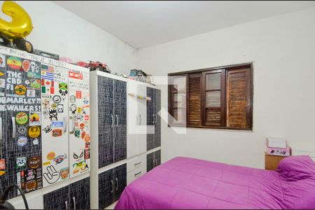 Casa à venda com 360m², 4 quartos e 3 vagas Casa à venda com 360m², 4 quartos e 3 vagasQuarto 1