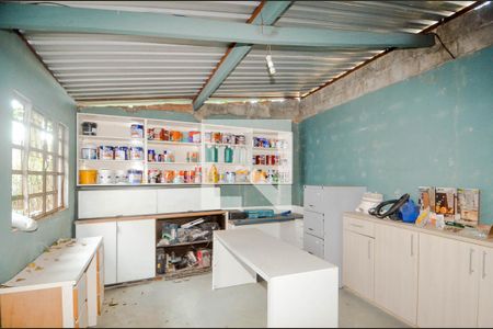 Casa à venda com 360m², 4 quartos e 3 vagas Casa à venda com 360m², 4 quartos e 3 vagasQuarto de Serviço