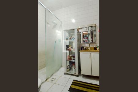 Casa à venda com 360m², 4 quartos e 3 vagas Casa à venda com 360m², 4 quartos e 3 vagasBanheiro do Quarto 2