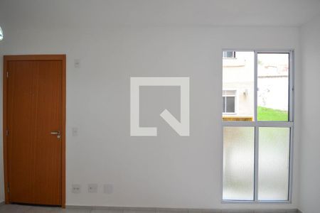 Sala de apartamento para alugar com 2 quartos, 43m² em Jardim Alvorada, Nova Iguaçu