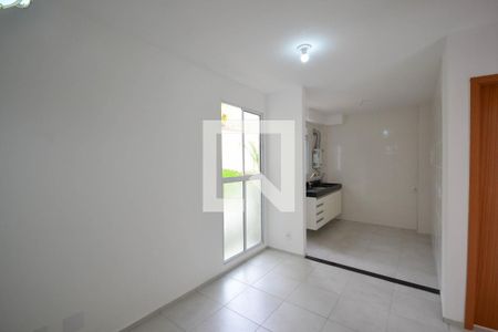 Sala de apartamento para alugar com 2 quartos, 43m² em Jardim Alvorada, Nova Iguaçu