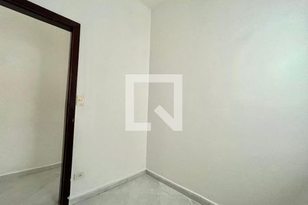 Quarto 2 de casa para alugar com 2 quartos, 100m² em Vila Mira, São Paulo