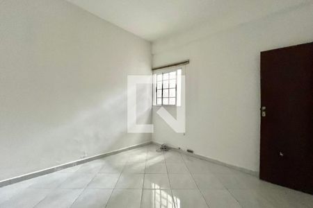 Quarto 1 de casa para alugar com 2 quartos, 100m² em Vila Mira, São Paulo