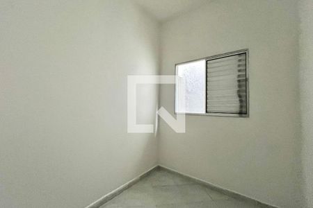 Quarto 2 de casa para alugar com 2 quartos, 100m² em Vila Mira, São Paulo