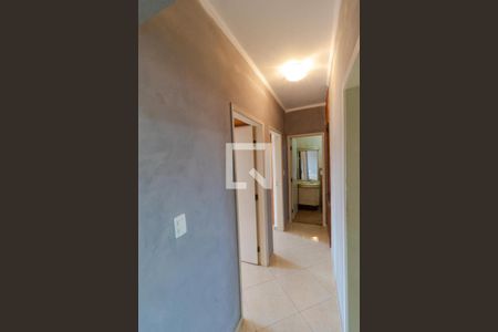 Corredor de apartamento à venda com 2 quartos, 70m² em Vila Proost de Souza, Campinas