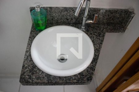 Lavabo de casa de condomínio à venda com 2 quartos, 74m² em Itaquera, São Paulo