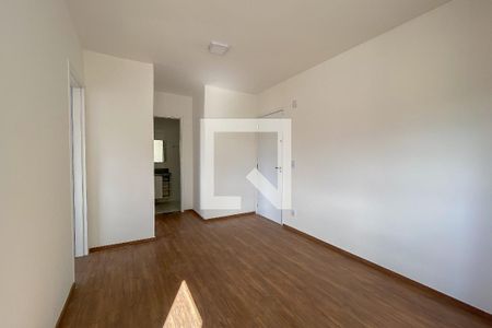 Sala de apartamento à venda com 2 quartos, 55m² em Estoril, Belo Horizonte