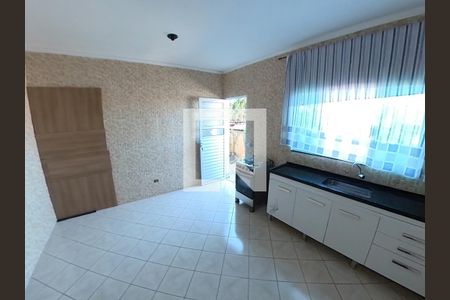 Cozinha  de casa para alugar com 2 quartos, 80m² em Jardim Peri, São Paulo