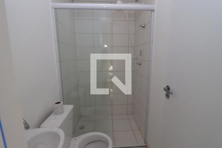 Banheiro de apartamento para alugar com 1 quarto, 24m² em Vila Granada, São Paulo