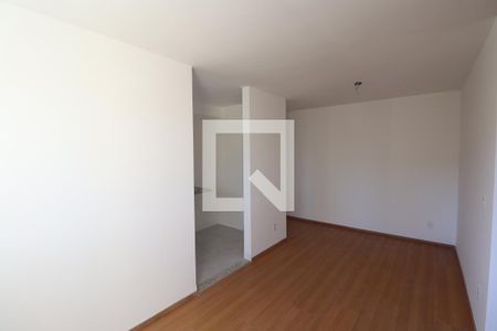 Sala de apartamento para alugar com 2 quartos, 60m² em Colubandê, São Gonçalo