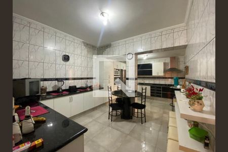 Casa à venda com 4 quartos, 256m² em Jardim Novo Campos Eliseos, Campinas