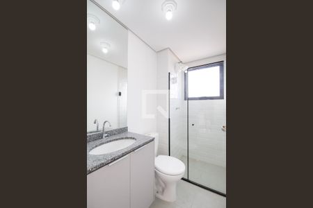 Banheiro de apartamento para alugar com 2 quartos, 42m² em Presidente Altino, Osasco