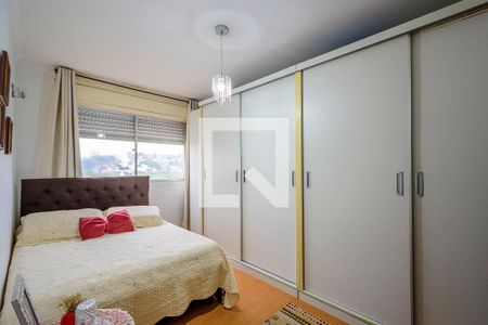 Quarto 1 de apartamento para alugar com 2 quartos, 57m² em Cristal, Porto Alegre