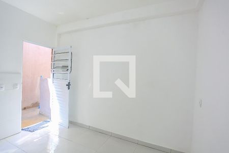 Cozinha de casa para alugar com 1 quarto, 28m² em Jardim Taboão, São Paulo