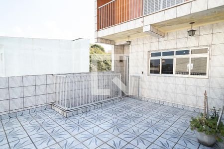 Sacada de casa à venda com 3 quartos, 600m² em Taboão, São Bernardo do Campo
