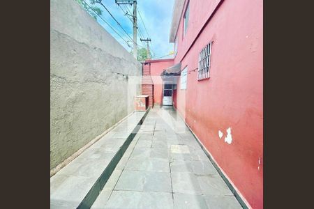 Casa à venda com 3 quartos, 198m² em Jardim Utinga, Santo André