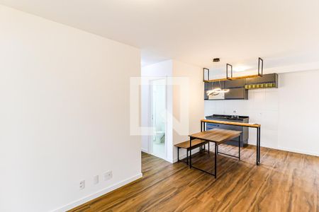 Sala de apartamento para alugar com 2 quartos, 66m² em Santo Amaro, São Paulo