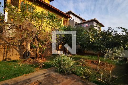 Casa à venda com 346m², 3 quartos e 4 vagas Casa à venda com 346m², 3 quartos e 4 vagasPomar