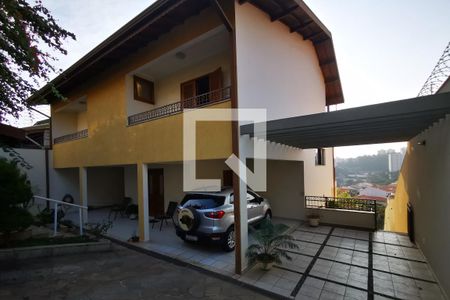 Casa à venda com 346m², 3 quartos e 4 vagas Casa à venda com 346m², 3 quartos e 4 vagasGaragem