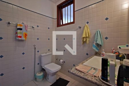 Casa à venda com 346m², 3 quartos e 4 vagas Casa à venda com 346m², 3 quartos e 4 vagasBanheiro Quartos