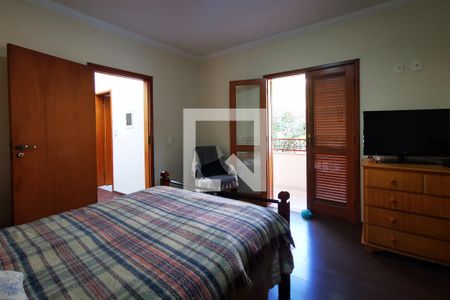 Casa à venda com 346m², 3 quartos e 4 vagas Casa à venda com 346m², 3 quartos e 4 vagasQuarto 2