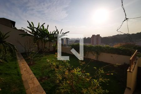 Casa à venda com 346m², 3 quartos e 4 vagas Casa à venda com 346m², 3 quartos e 4 vagasQuintal