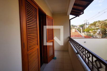 Casa à venda com 346m², 3 quartos e 4 vagas Casa à venda com 346m², 3 quartos e 4 vagasQuarto 1