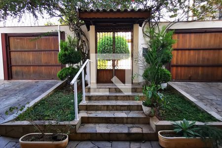 Casa à venda com 346m², 3 quartos e 4 vagas Casa à venda com 346m², 3 quartos e 4 vagasQuintal