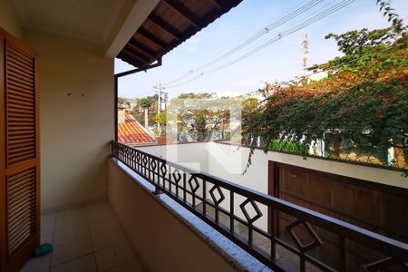 Casa à venda com 346m², 3 quartos e 4 vagas Casa à venda com 346m², 3 quartos e 4 vagasQuarto 1