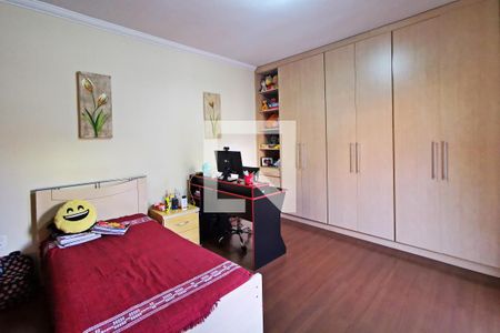 Casa à venda com 346m², 3 quartos e 4 vagas Casa à venda com 346m², 3 quartos e 4 vagasQuarto 1