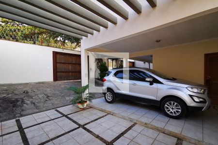 Casa à venda com 346m², 3 quartos e 4 vagas Casa à venda com 346m², 3 quartos e 4 vagasGaragem