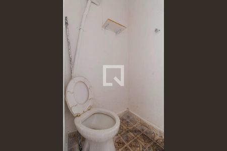 Banheiro de casa para alugar com 1 quarto, 48m² em Jardim Santa Maria, São Paulo