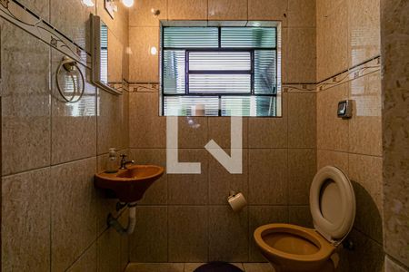 Lavabo de casa para alugar com 3 quartos, 230m² em Jardim Peri Peri, São Paulo