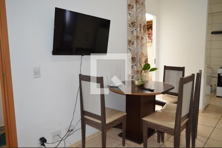 Sala de apartamento à venda com 2 quartos, 50m² em Chácaras Reunidas Santa Terezinha, Contagem