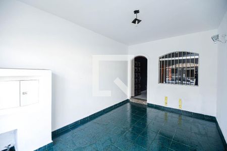 Garagem de casa para alugar com 2 quartos, 80m² em Jardim Vila Formosa, São Paulo