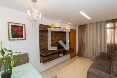 Sala de apartamento para alugar com 2 quartos, 60m² em Novo Riacho, Contagem