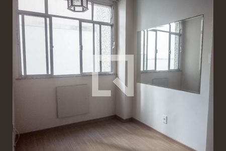 Sala de apartamento à venda com 1 quarto, 50m² em Ingá, Niterói