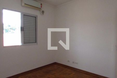 Quarto 1 de casa para alugar com 2 quartos, 70m² em Caxingui, São Paulo