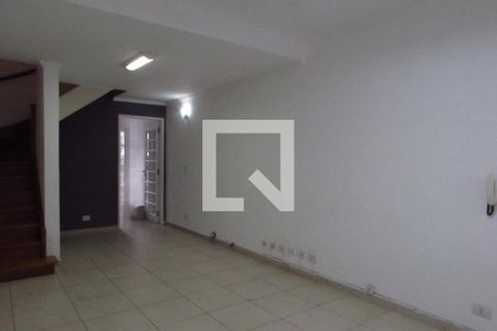 Sala de casa para alugar com 2 quartos, 70m² em Caxingui, São Paulo