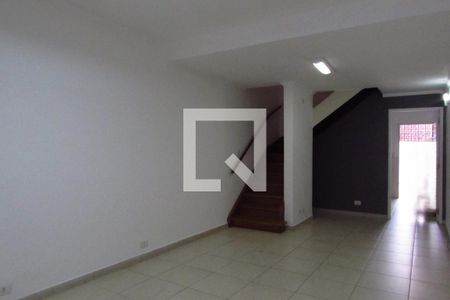 Sala de casa para alugar com 2 quartos, 70m² em Caxingui, São Paulo