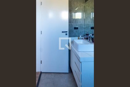 Casa para alugar com 250m², 3 quartos e 6 vagas Casa para alugar com 250m², 3 quartos e 6 vagasBanheiro da Suíte 3