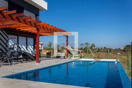 Casa para alugar com 250m², 3 quartos e 6 vagas Casa para alugar com 250m², 3 quartos e 6 vagasPiscina